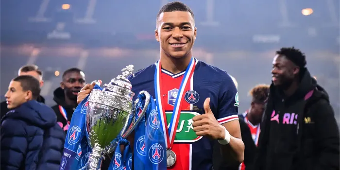 Trofi Coupe de France Jadi Persembahan Terakhir Kylian Mbappe untuk PSG