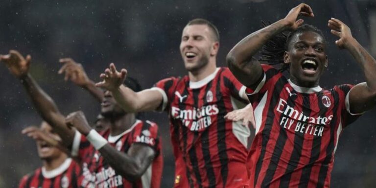 Siapa Striker AC Milan di Final Coppa Italia? Gimenez Atau Jovic?